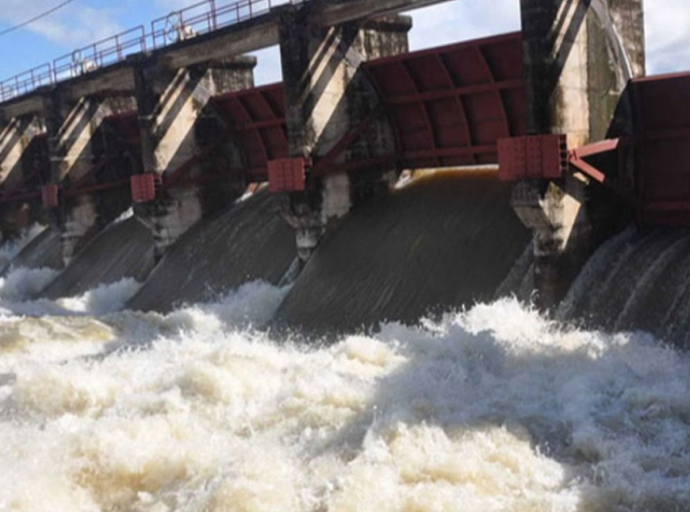ඉරණමඩු ජලාශය පහත්බිම්වල ජනතාව වහාම ඉවත් වන්න 